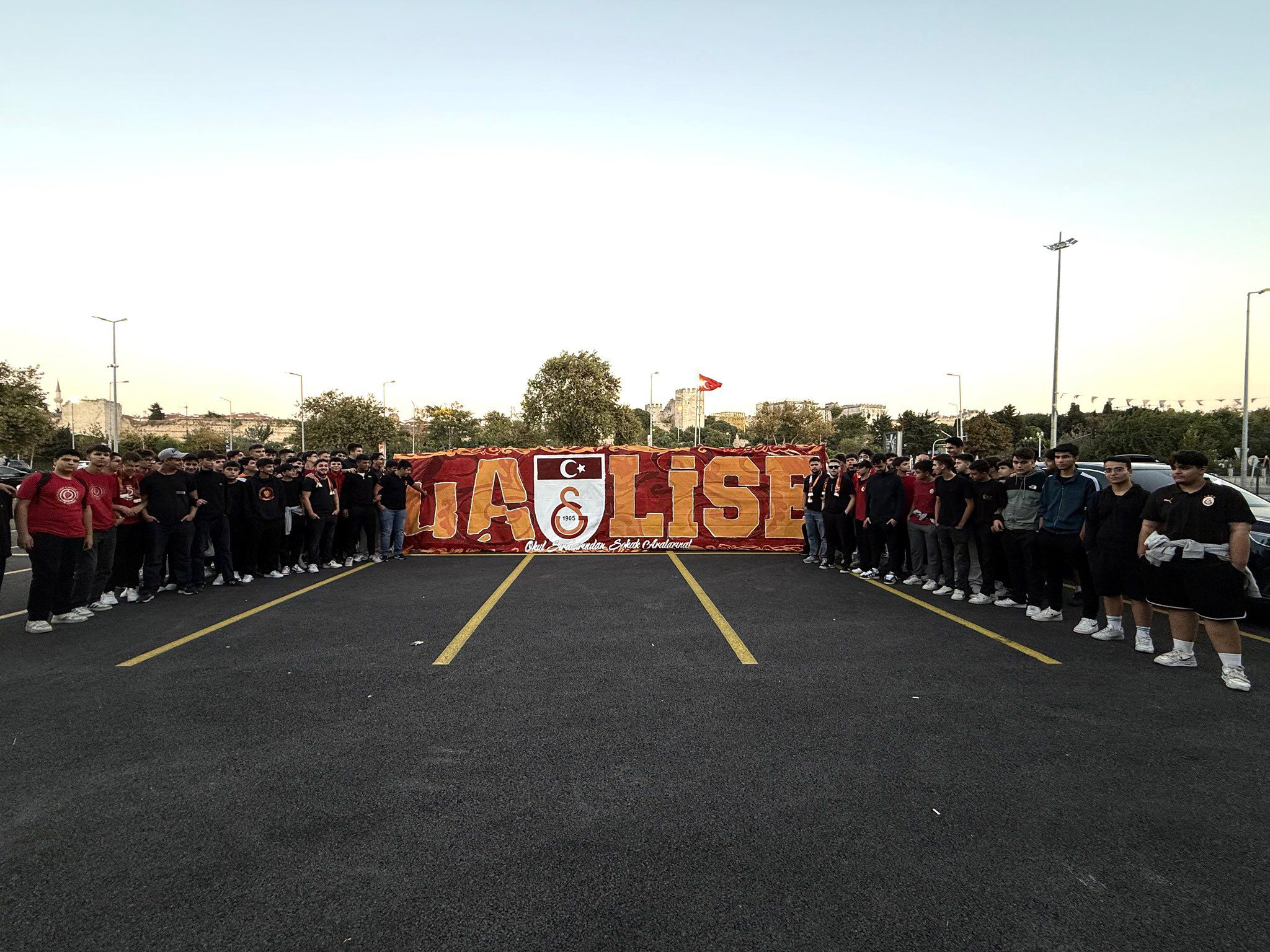 ultrAslan LİSE - Since 2012
