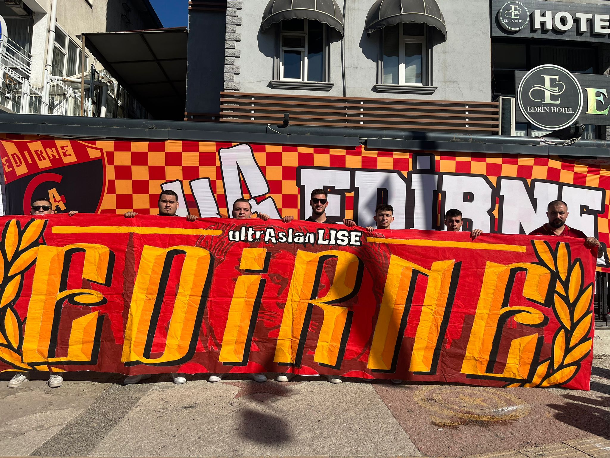 ultrAslanLİSE Edirne Temsilciliğimiz Geleneksel Kahvaltıda Buluştu