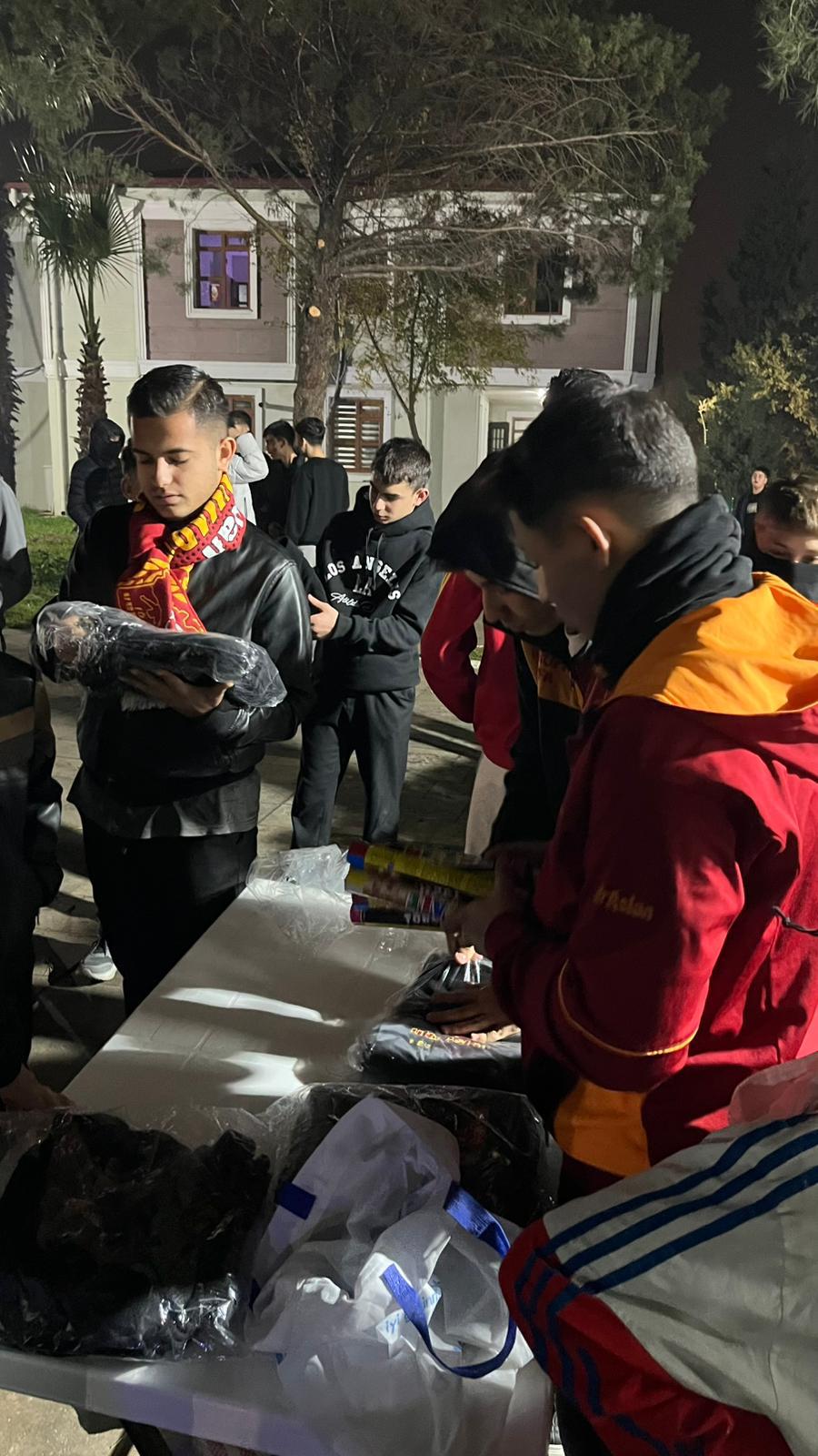 ultrAslanLİSE Kahramanmaraş’tan Kardeşlerimize Anlamlı Ziyaret ve Maç Keyfi