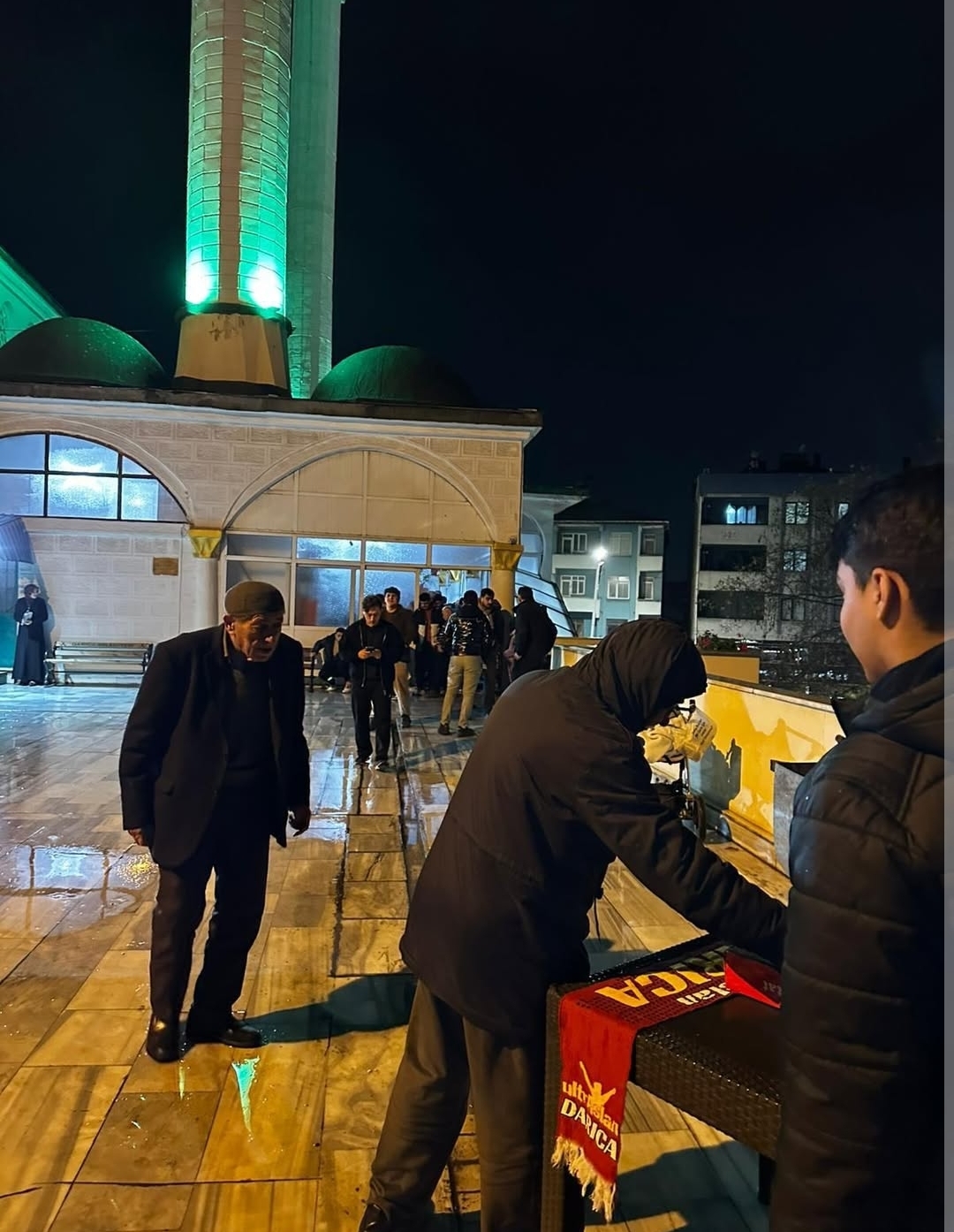 Tüm İslam Âleminin Regaip Kandili Mübarek Olsun